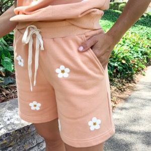 Daisy Short
